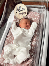 Load image into Gallery viewer, Personalized Newborn Announcement Sign