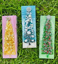 Load image into Gallery viewer, Christmas Glass &amp; Resin Canvas Trees