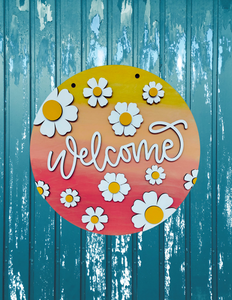 Welcome Daisy Door Sign