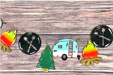 Load image into Gallery viewer, Camper Wooden Garland